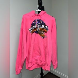 Women’s hoodie pink size L large, Valentines Day, Pigeon Forge Tennesseee